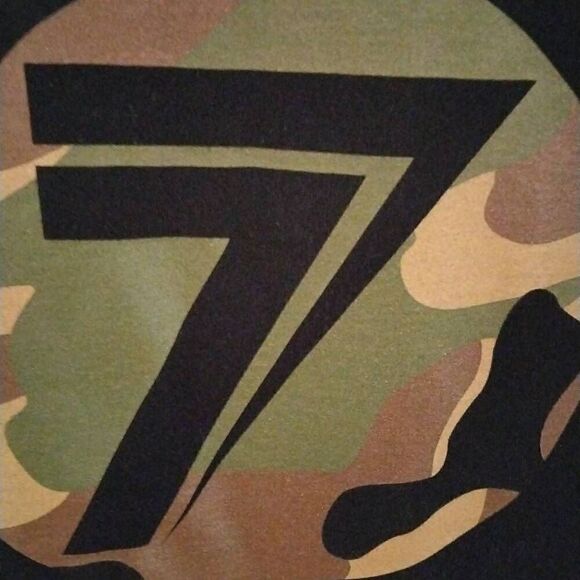 7 Seven Cammo Tshirt, Large, Black and Soft Tee - Picture 1 of 8